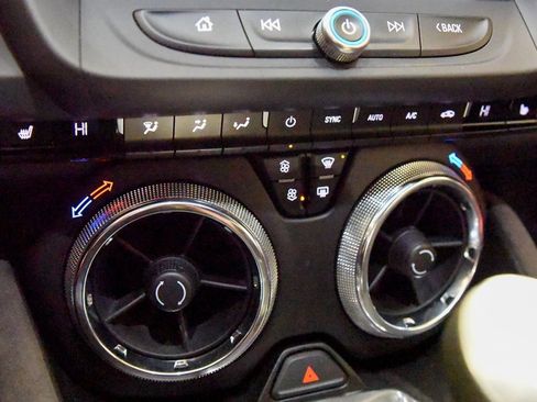 Used 2017 Chevrolet Camaro SS image 20