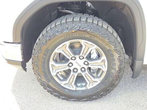 New 2026 GMC Sierra 1500 Pro w/ X31 Off-Road Package image 6