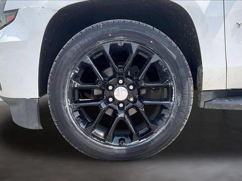 Used 2019 Chevrolet Tahoe LT AWD/4WD image 32