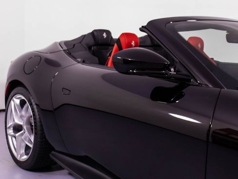 Certified 2024 Ferrari Roma Spider image 14
