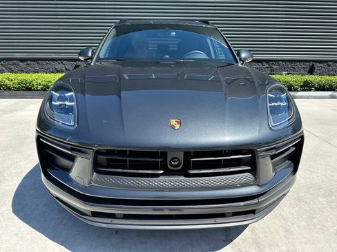 Used 2026 Porsche Macan AWD/4WD image 7