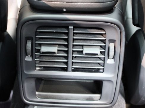 Certified 2023 Porsche Taycan image 20