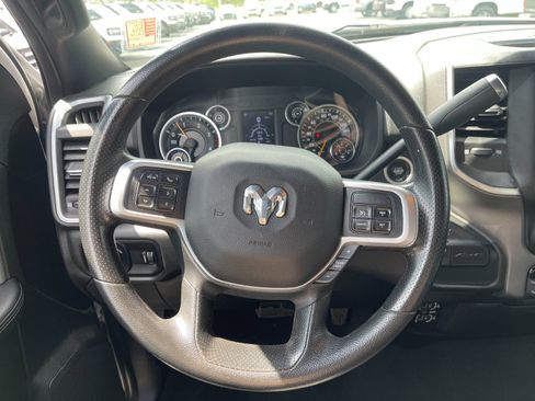 Used 2021 RAM 3500 Big Horn image 24