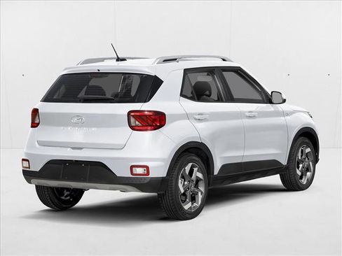 New 2026 Hyundai Venue SEL FWD image 2