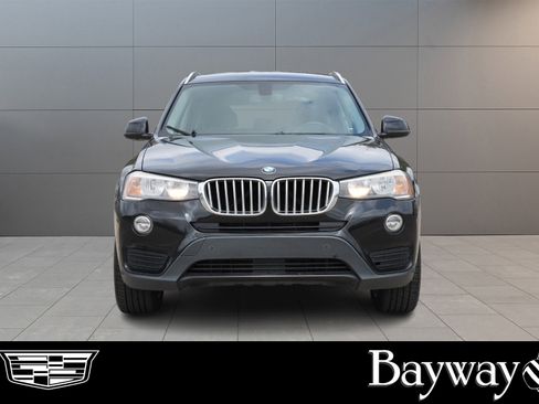 Used 2017 BMW X3 sDrive28i image 2