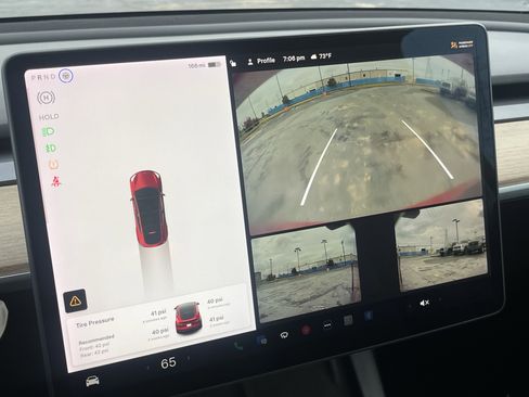 Used 2021 Tesla Model Y Long Range AWD/4WD image 26