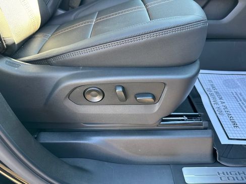 New 2026 Chevrolet Silverado 1500 High Country AWD/4WD image 13