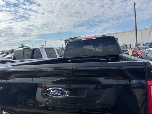 Used 2021 Ford F150 Lariat AWD/4WD image 7