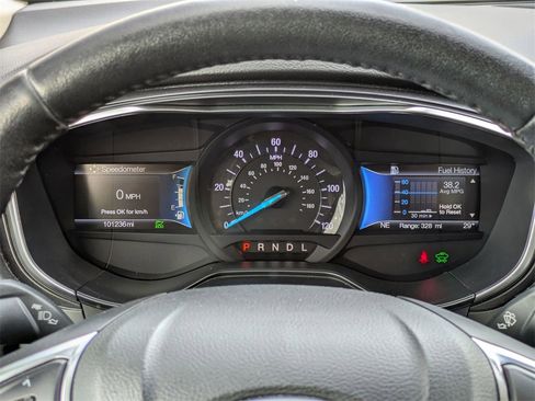 Used 2019 Ford Fusion Titanium image 29