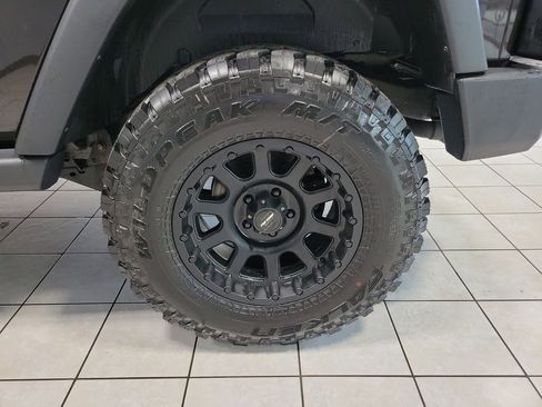 Used 2013 Jeep Wrangler Sport AWD/4WD image 35