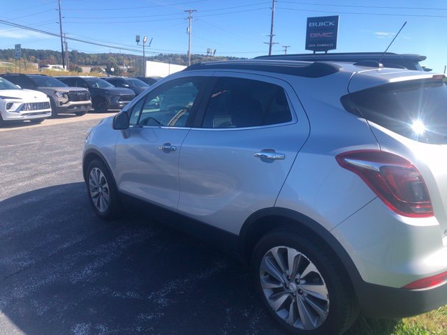 Used 2020 Buick Encore Preferred w/ Safety Package FWD image 5