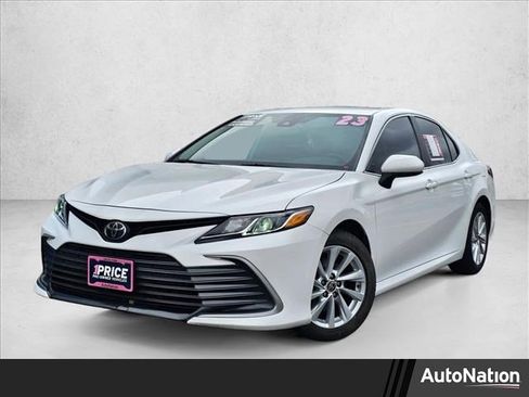 Used 2023 Toyota Camry LE image 1
