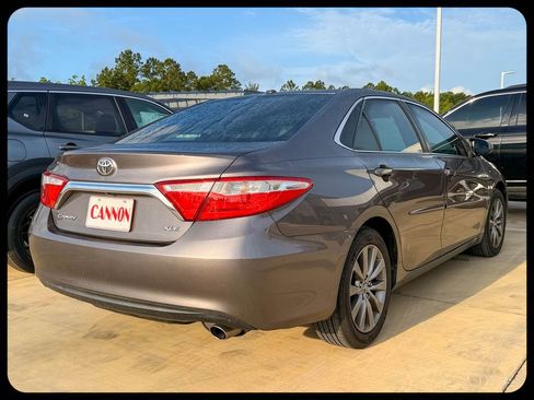 Used 2015 Toyota Camry XLE FWD image 5