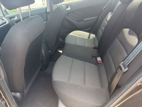 Used 2017 Kia Forte LX FWD image 14
