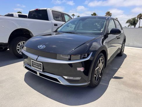 Used 2024 Hyundai Ioniq 5 SE RWD image 3