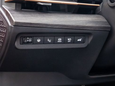 Used 2023 Nissan Ariya image 21