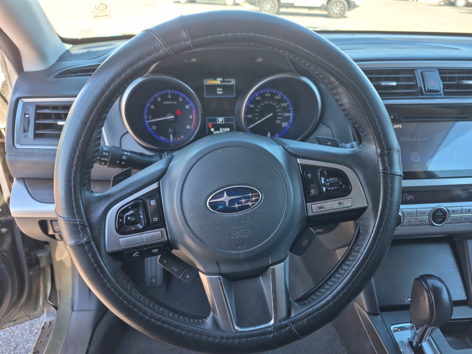 Used 2017 Subaru Outback 3.6R Touring w/ Popular Package #5A AWD/4WD image 9