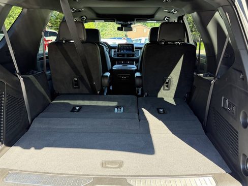 Used 2024 Chevrolet Tahoe RST w/ Luxury Package AWD/4WD image 28