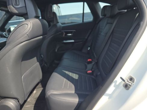 Used 2025 Mercedes-Benz GLC 43 AMG 4MATIC image 13