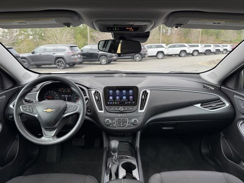 Used 2024 Chevrolet Malibu LT image 16