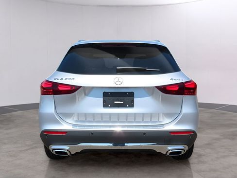 Certified 2025 Mercedes-Benz GLA 250 4MATIC image 12