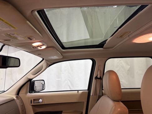 Used 2011 Ford Escape Limited w/ 302A Rapid Spec Order Code image 15