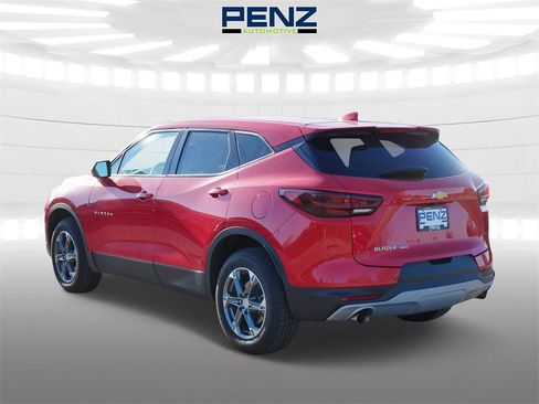Used 2023 Chevrolet Blazer LT image 4