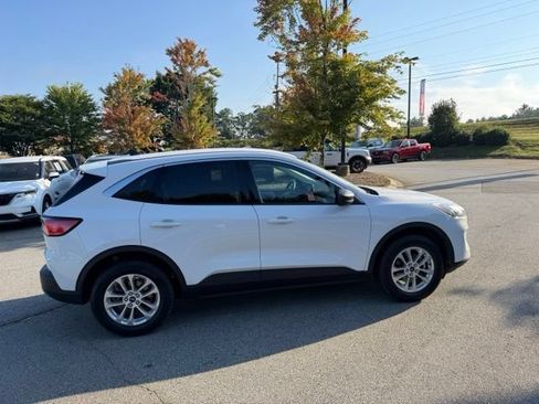 Used 2022 Ford Escape SE w/ Convenience Package AWD/4WD image 6
