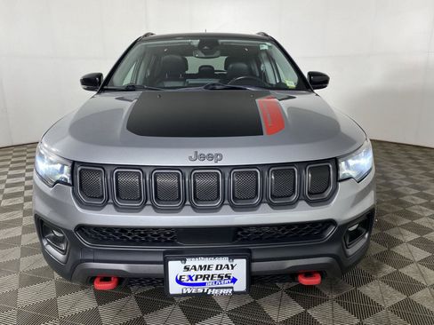 Used 2022 Jeep Compass Trailhawk w/ Sun and Sound Group AWD/4WD image 2