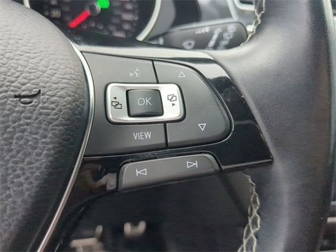 Certified 2020 Volkswagen Tiguan SE R-Line image 29