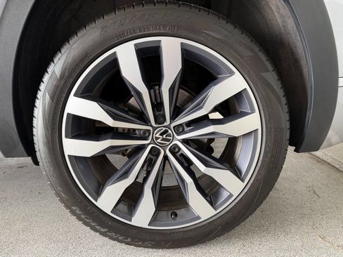 Used 2022 Volkswagen Atlas Cross Sport SEL Premium R-Line AWD/4WD image 41