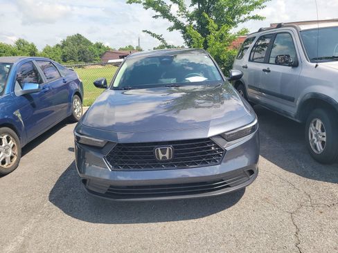 Used 2023 Honda Accord LX image 2