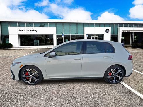 New 2026 Volkswagen GTI SE FWD image 5