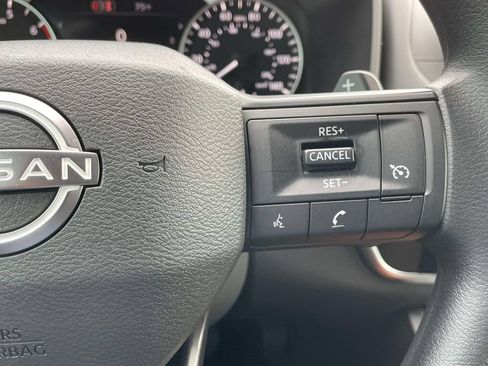 Used 2026 Nissan Rogue S FWD image 22