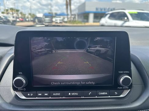 Used 2024 Nissan Rogue SV AWD/4WD image 24