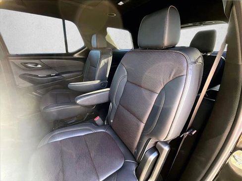 Certified 2023 Chevrolet Traverse High Country image 28