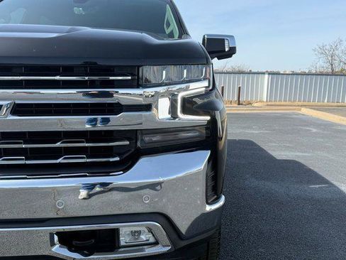 Used 2022 Chevrolet Silverado 1500 LTZ w/ LTZ Premium Package image 5