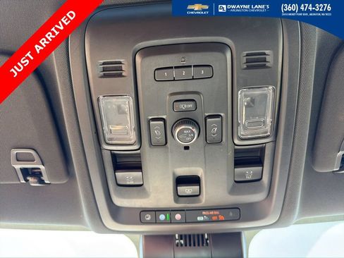 Used 2024 GMC Yukon SLT w/ SLT Luxury Package AWD/4WD image 21