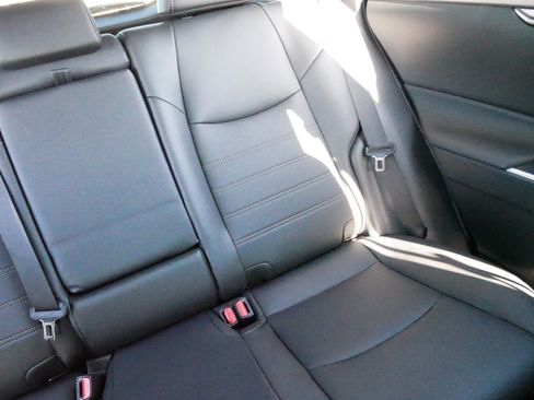 Certified 2025 Toyota RAV4 XLE Premium image 14