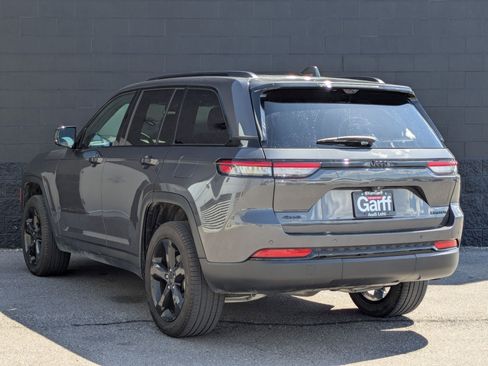 Used 2024 Jeep Grand Cherokee Limited w/ Luxury Tech Group II AWD/4WD image 7