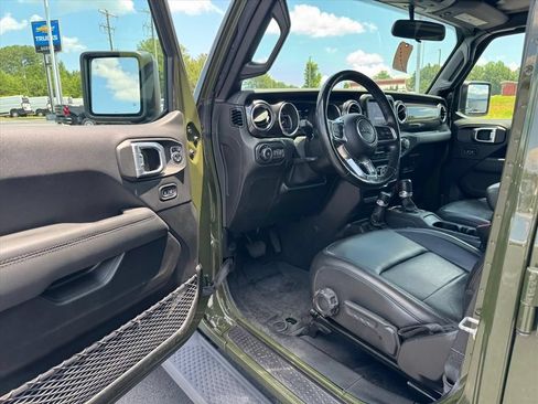 Used 2021 Jeep Wrangler Unlimited Sahara AWD/4WD image 14