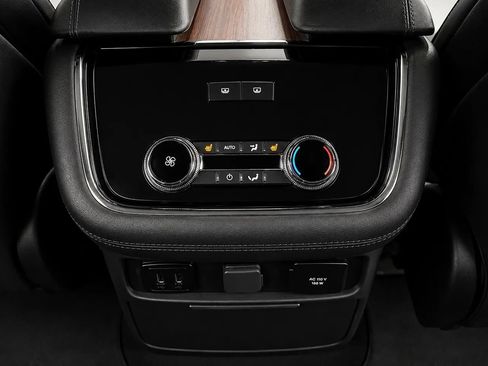Used 2019 Lincoln Navigator L Reserve w/ Cargo Package AWD/4WD image 23