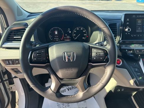 Used 2025 Honda Odyssey EX-L image 14