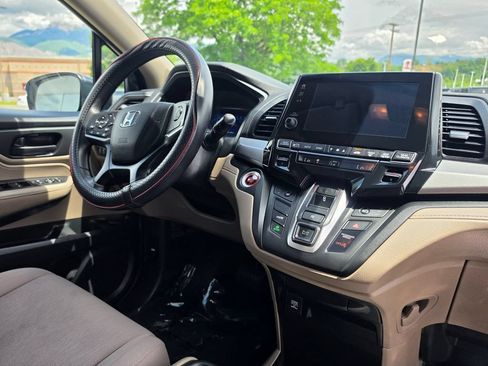 Used 2019 Honda Odyssey EX image 15