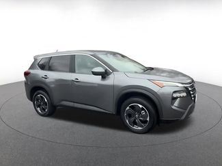 Used 2025 Nissan Rogue SV video 2