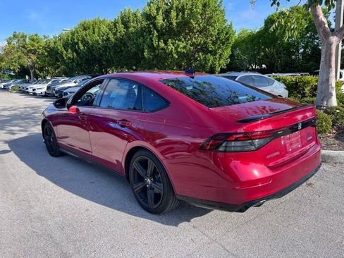 Used 2024 Honda Accord Sport image 4