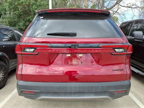 Certified 2025 Toyota Grand Highlander FWD image 5