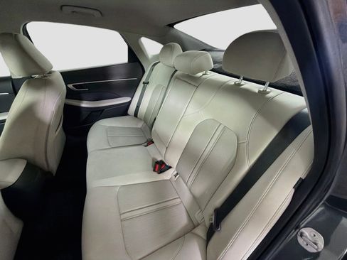 Used 2025 Hyundai Sonata SEL FWD image 26