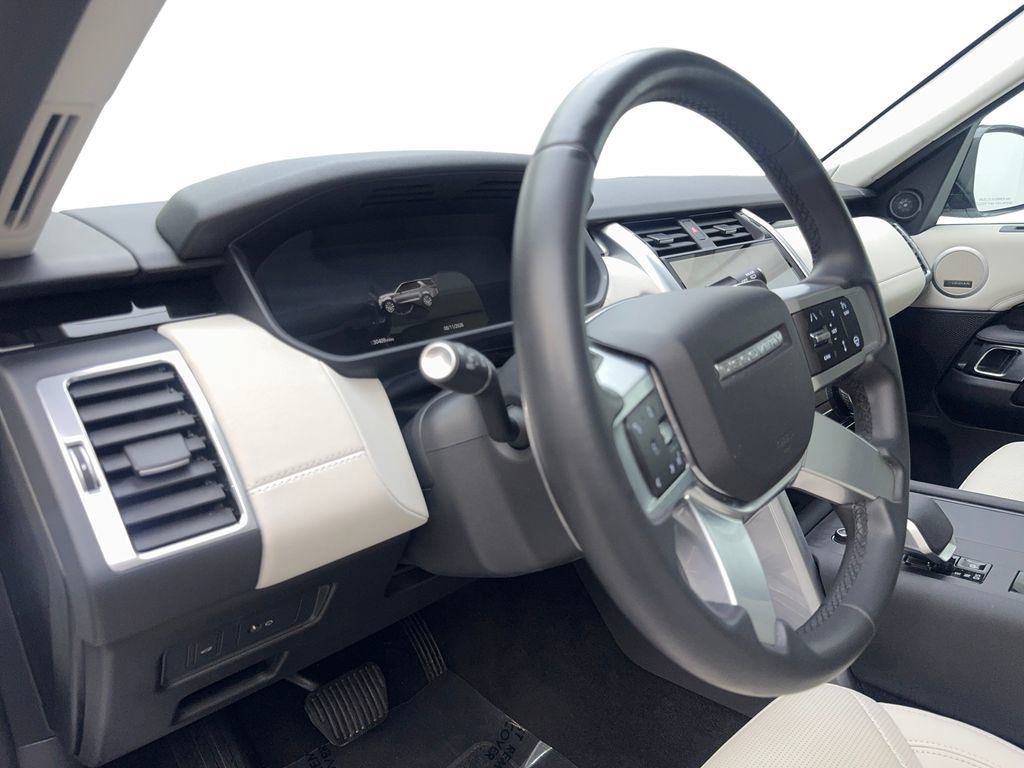 Used 2025 Land Rover Discovery S AWD/4WD image 55