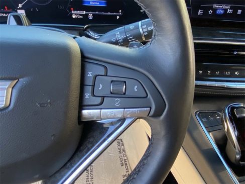 Used 2024 Cadillac Escalade Premium Luxury w/ Performance Package image 23